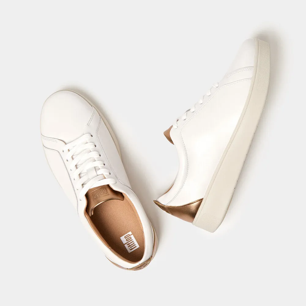 รองเท้าผ้าใบ ผู้หญิง รุ่น RALLY METALLIC-BACKTAB LEATHER TRAINERS