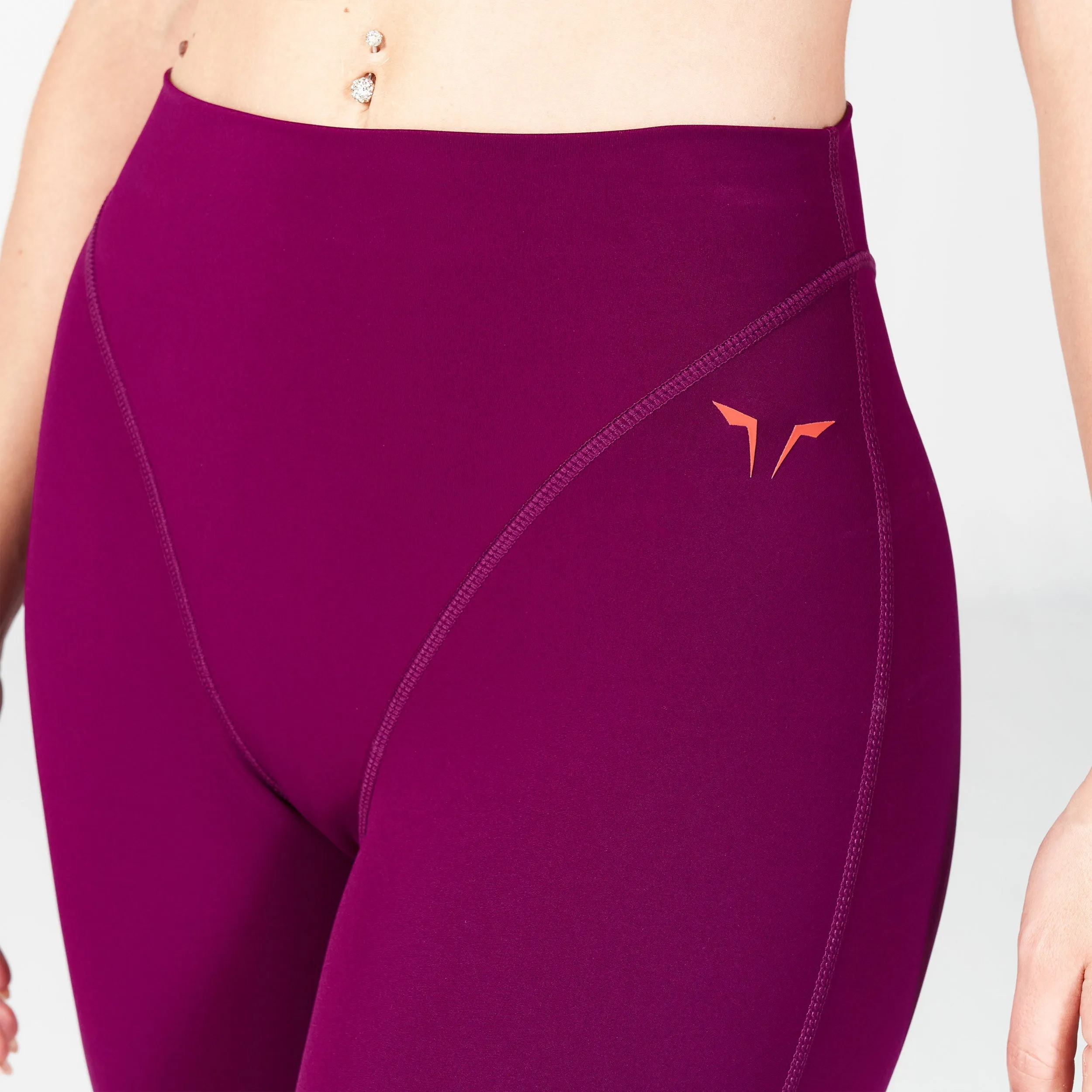 Core V-Cropped Leggings - Dark Purple