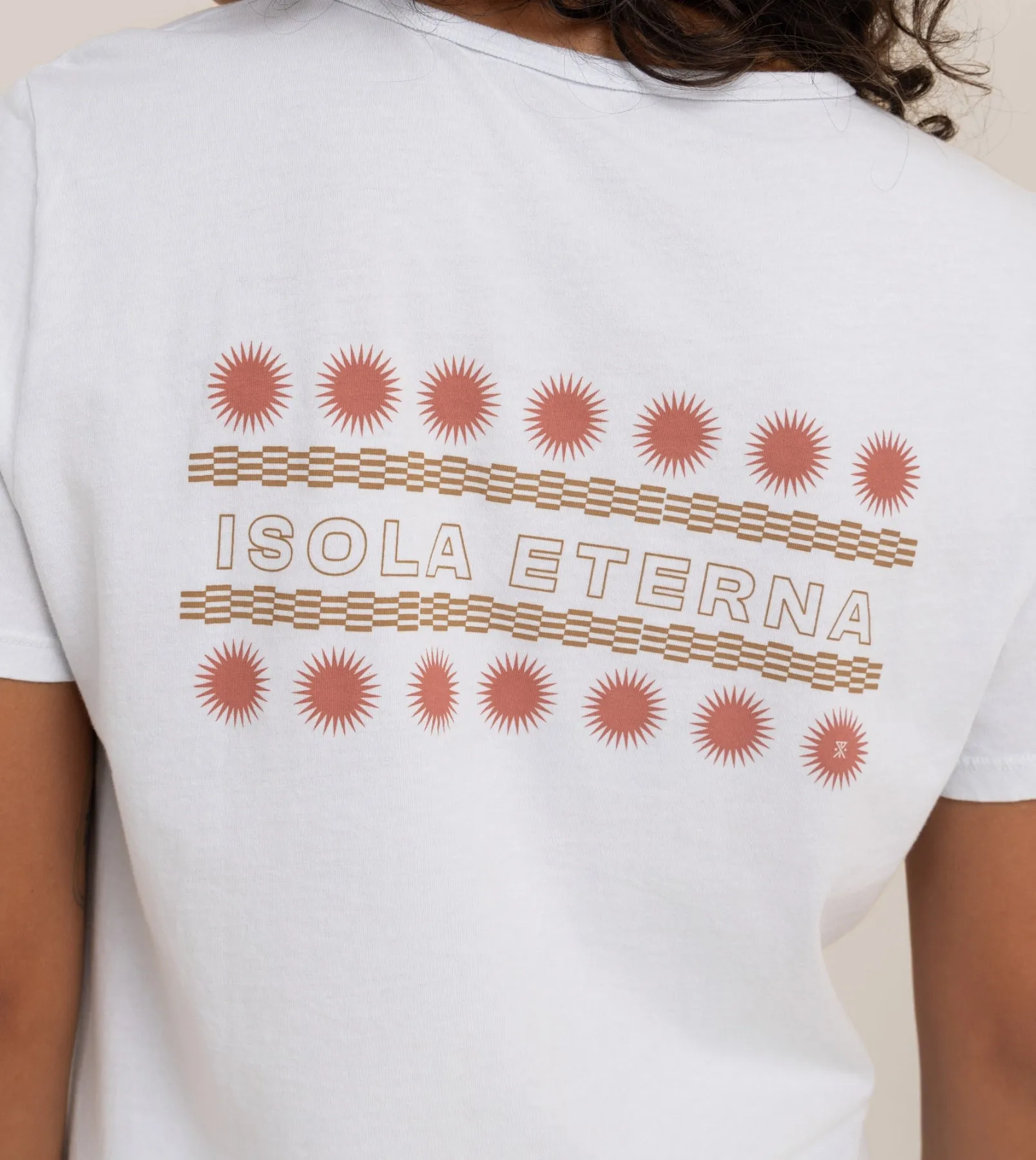 Isola Eterna Everyday Premium Tee